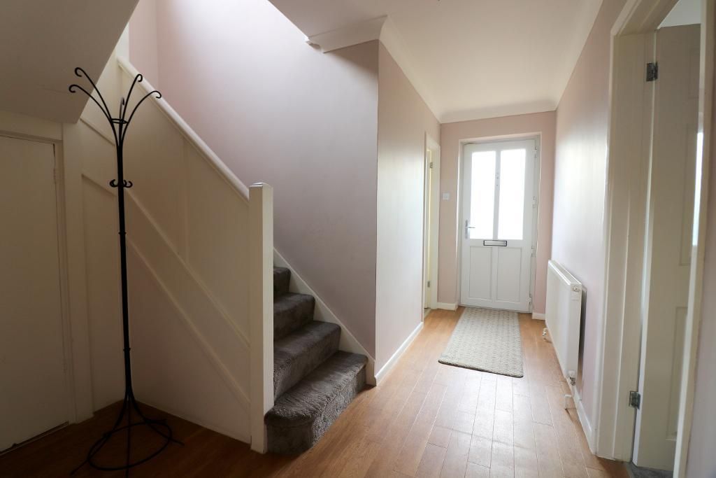 Property photo 2 of 25