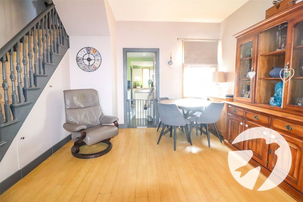 Property photo 3 of 15 Picture No. 09