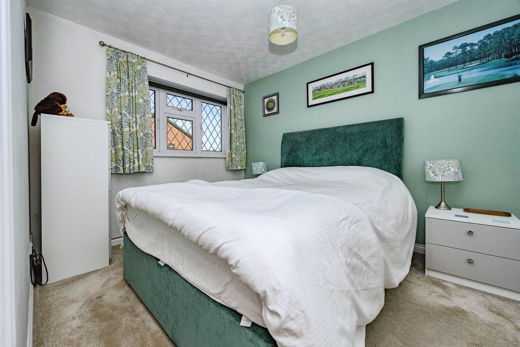 Additional image 11 of 3 bed semi-detached house for saleDexter Close, Luton LU3
