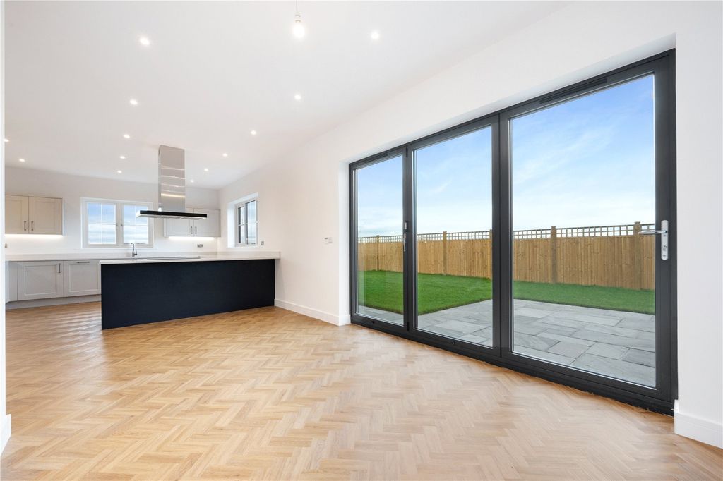 Property photo 3 of 10 Picture No. 09