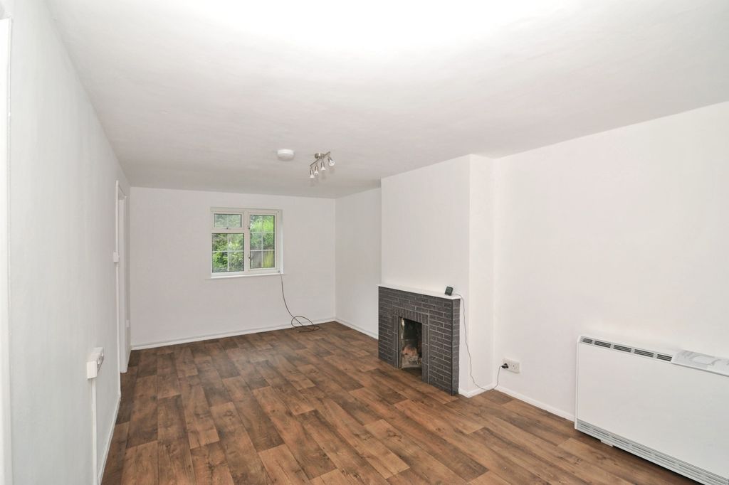Property photo 2 of 19 Living Room