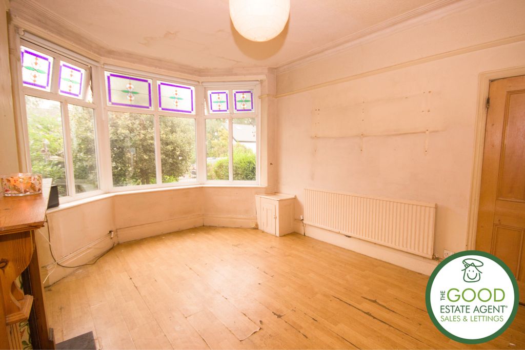 Property photo 3 of 18