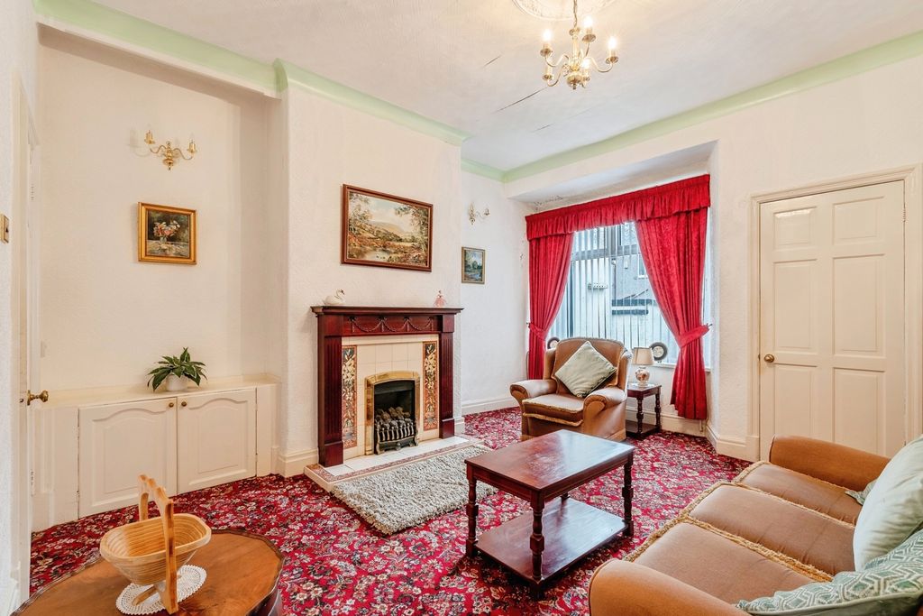 Property photo 3 of 18 Pbox-Img.Jpg