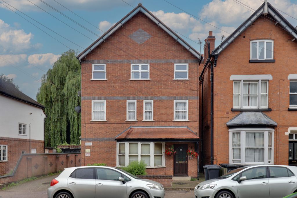 Property photo 1 of 8