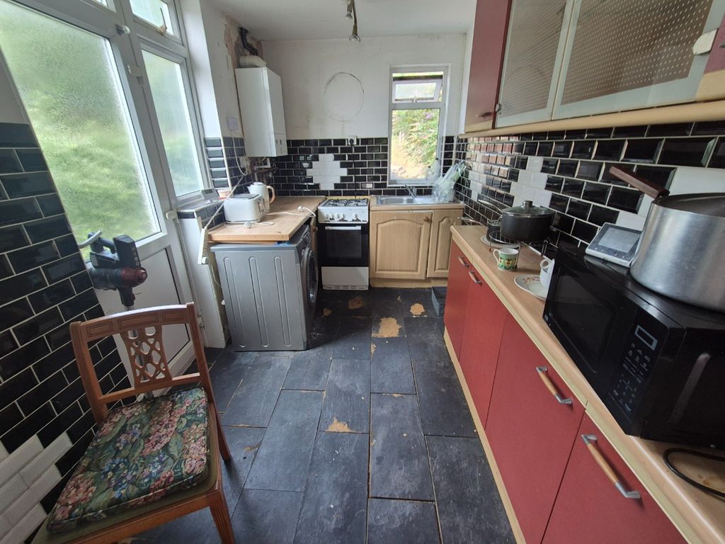 Property photo 3 of 6 5354582
