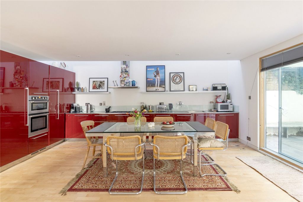 Property photo 1 of 29 Picture No. 01