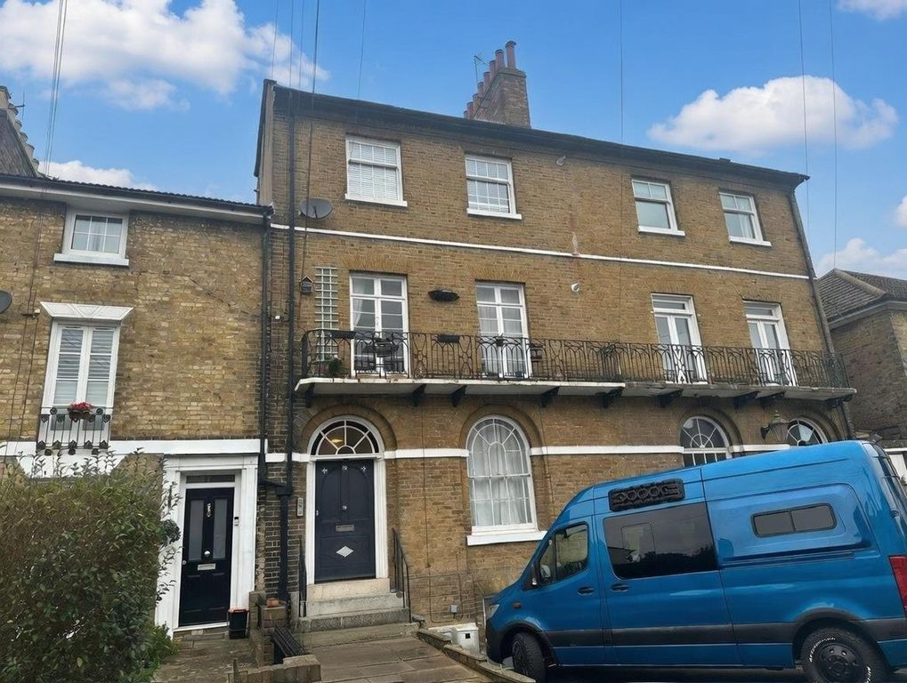 Property photo 1 of 8 Front.Jpg