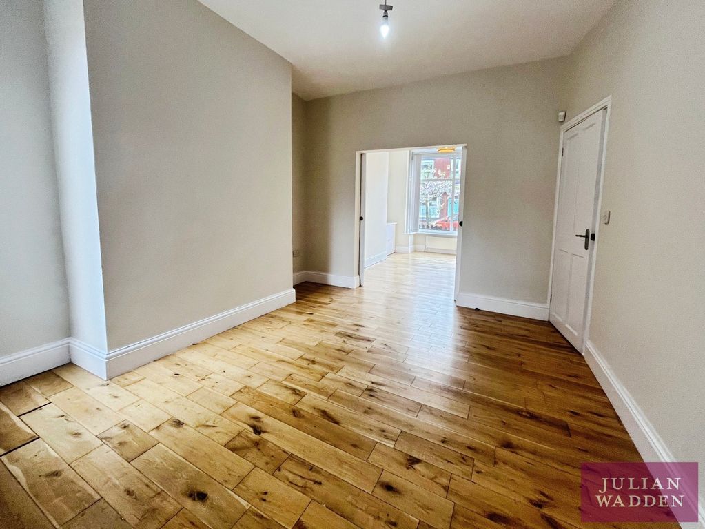 Property photo 3 of 20 Picture 3