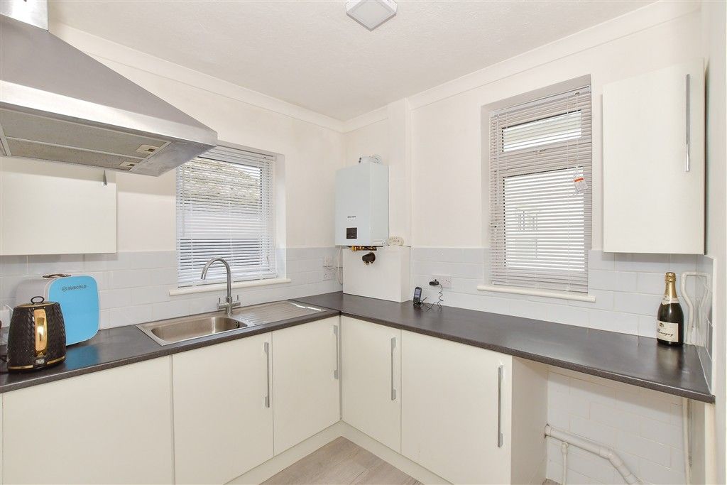 Property photo 3 of 16 Kitchen