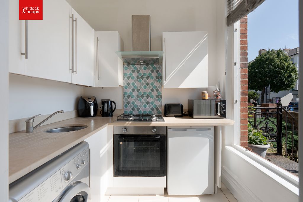 Property photo 2 of 12 Kitchen