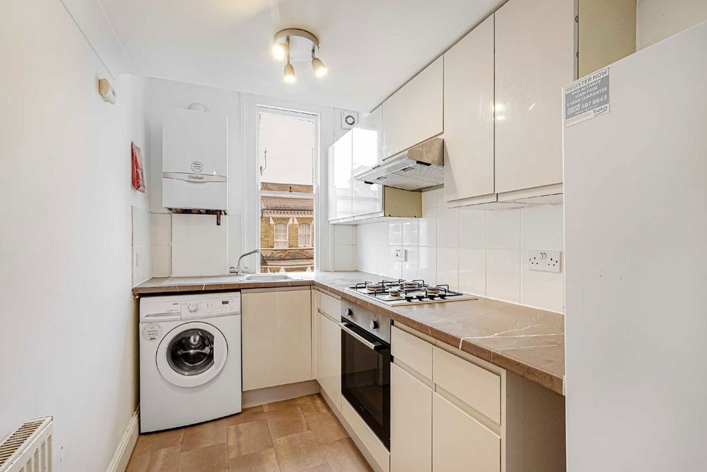 Property photo 2 of 6