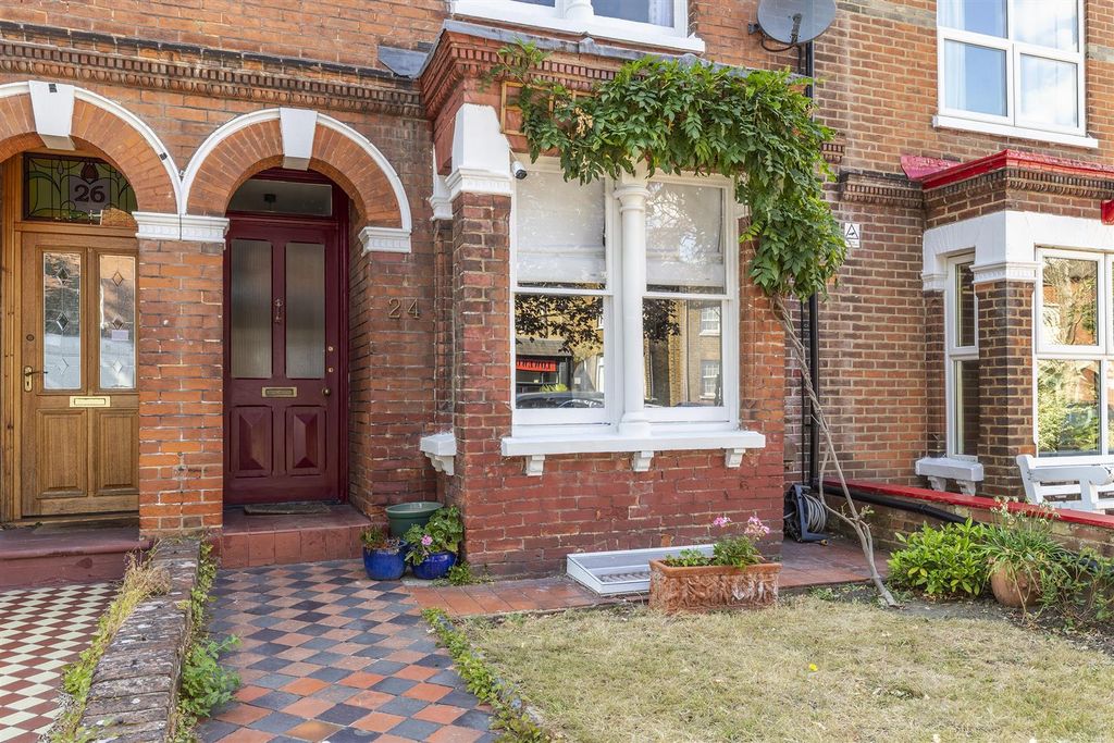 Property photo 3 of 45