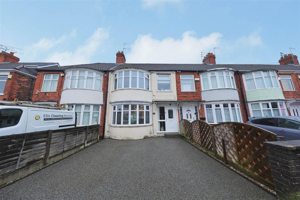 Property photo 1 of 18 Front