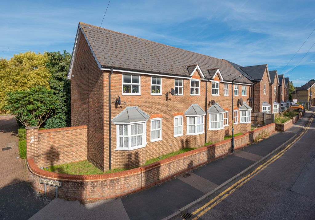 Property photo 1 of 18 4543071