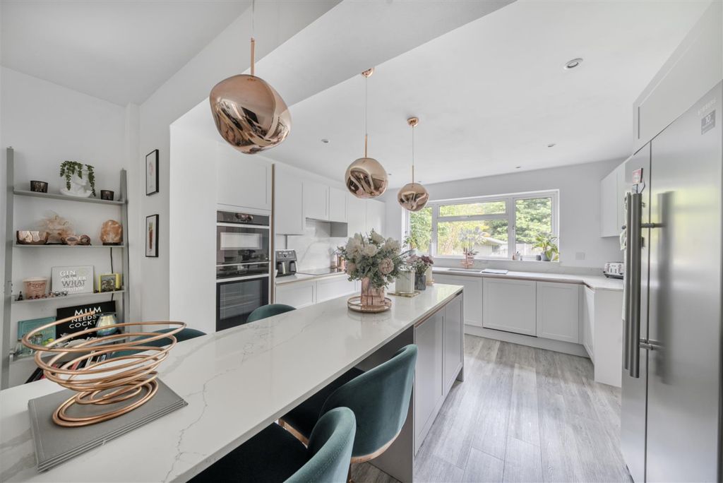 Property photo 2 of 22 Kitchen/Diner: