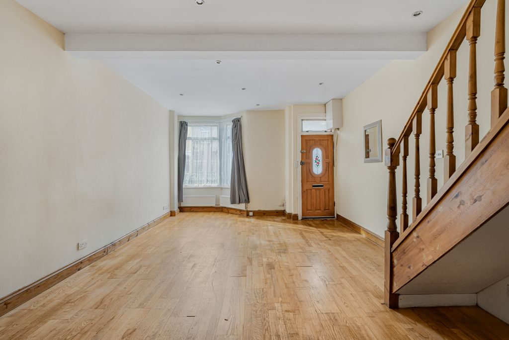 Property photo 2 of 10 Gallery