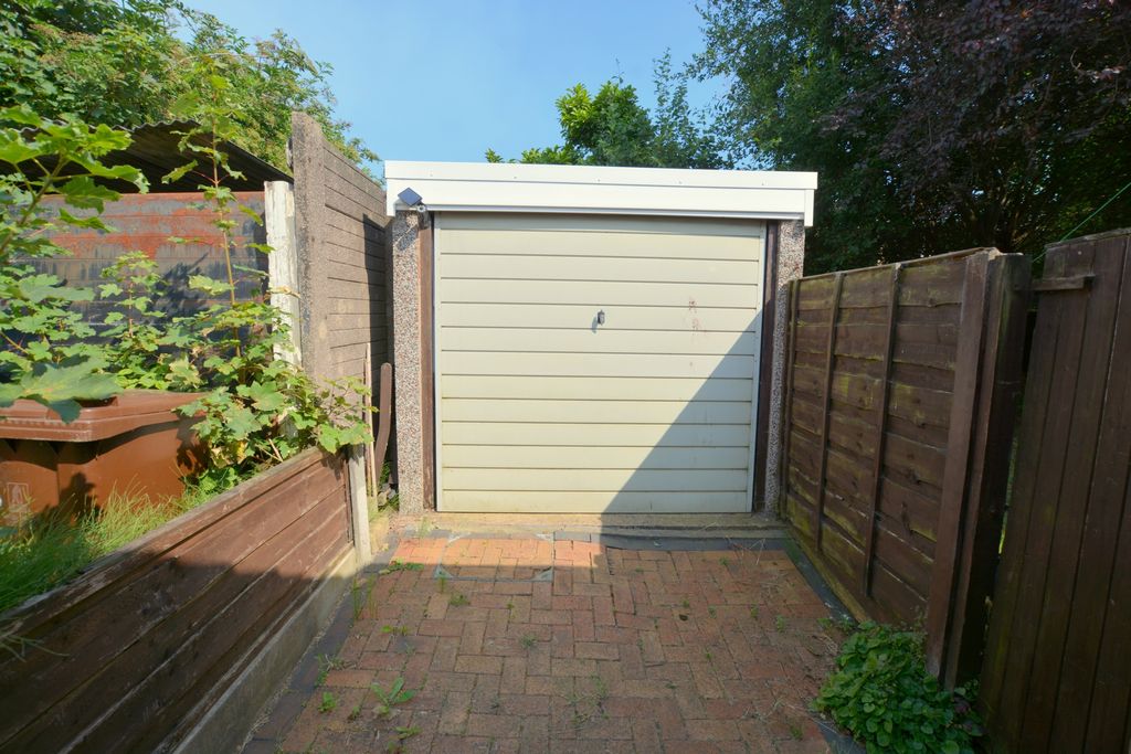 Property photo 2 of 12 Photo 2