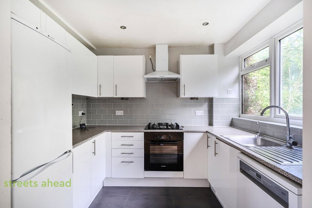 Property photo 1 of 16 7A4F750A-2d52-4Cf...
