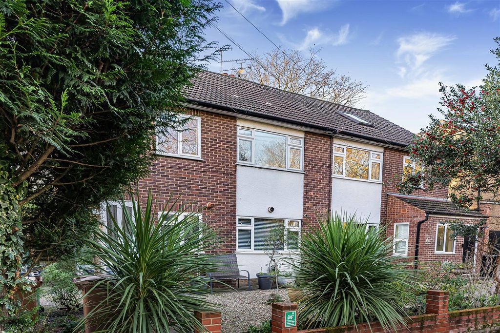 Property photo 1 of 13 2_69925.Jpg