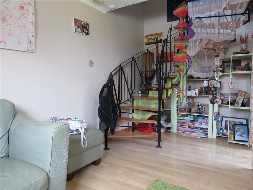 Property photo 3 of 7 Image