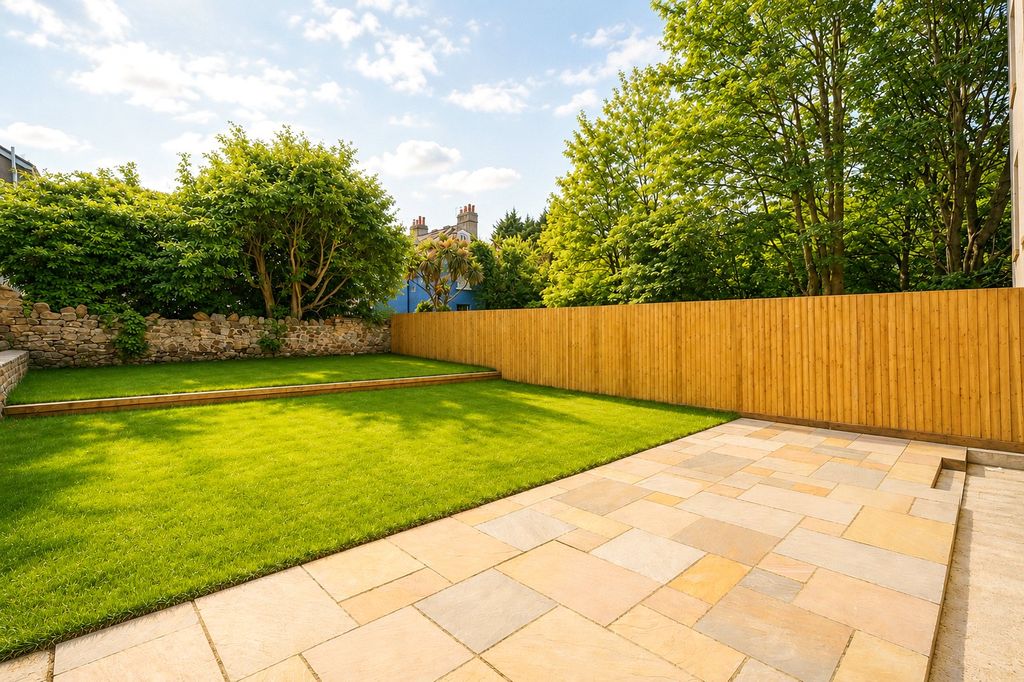 Property photo 1 of 11 Picture No. 16