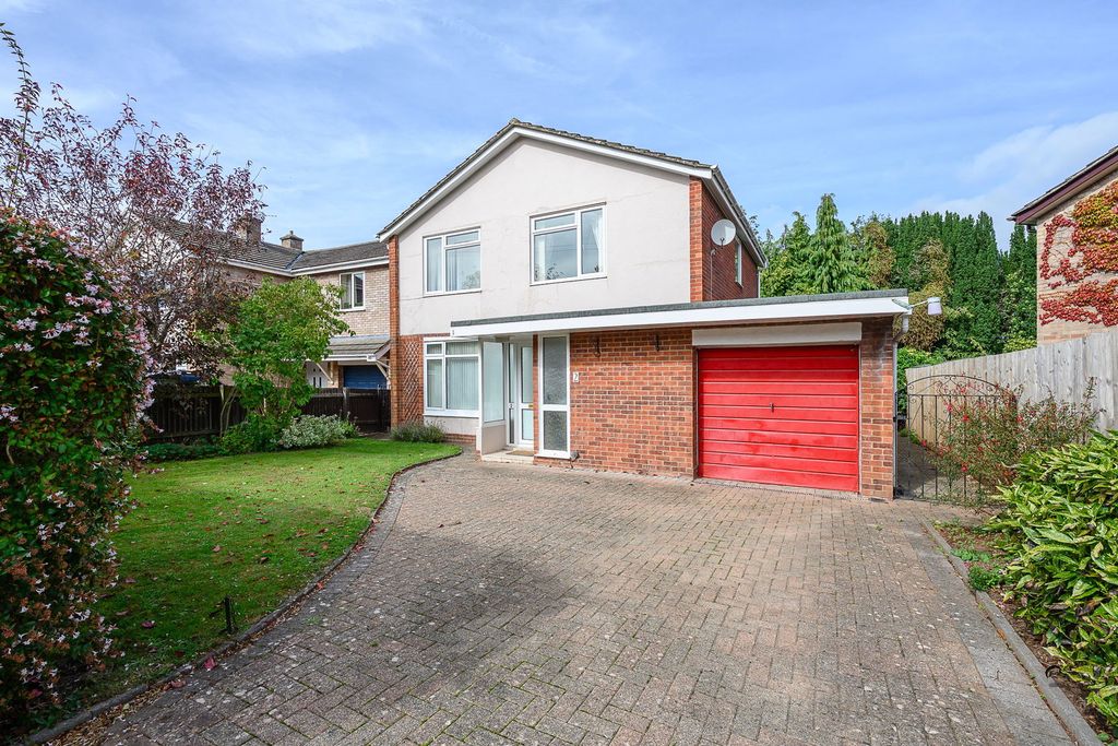 Property photo 1 of 11