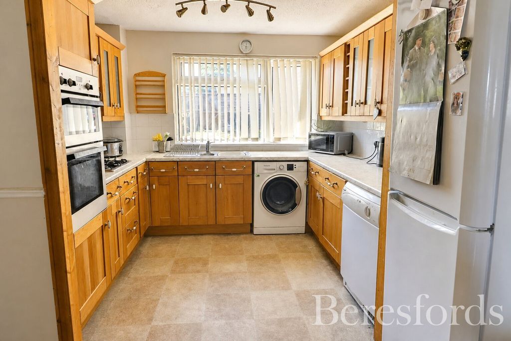 Property photo 3 of 12 Picture No. 19