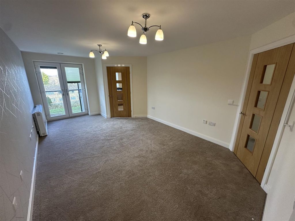 Property photo 2 of 40 Img_8616.Jpg