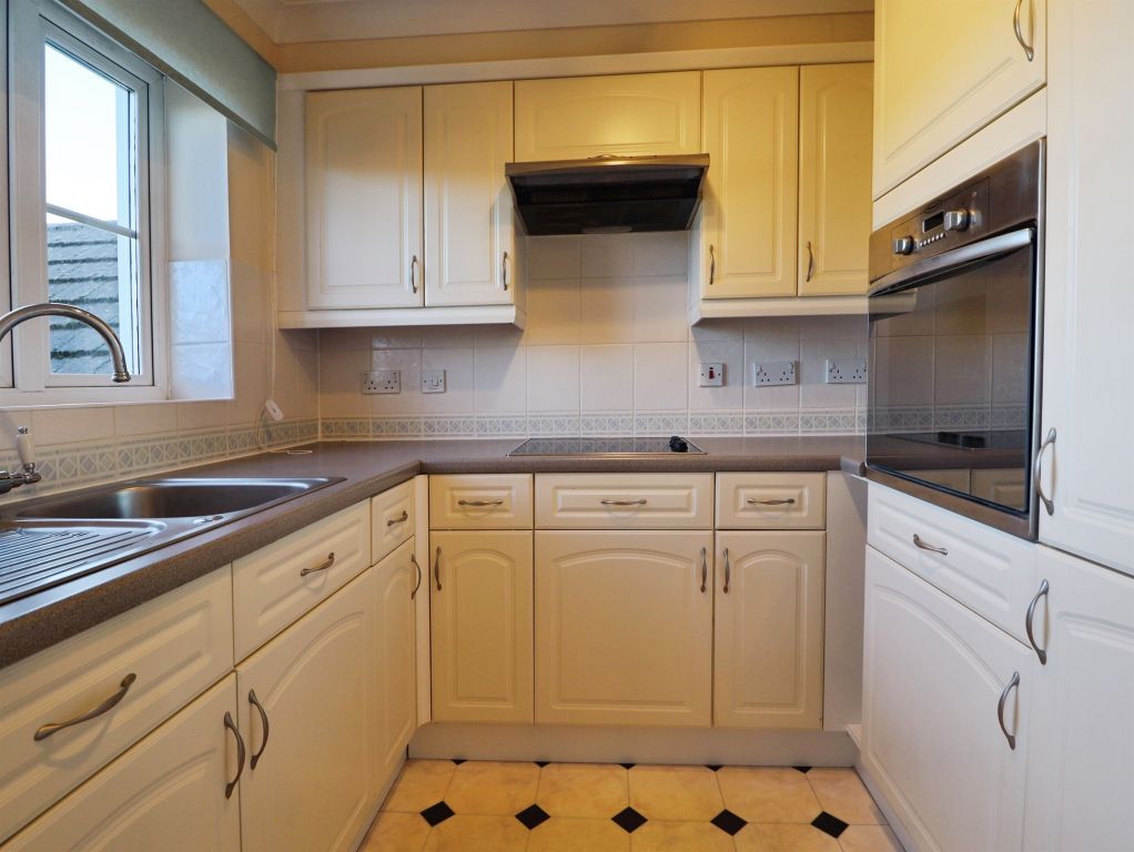 Property photo 3 of 13