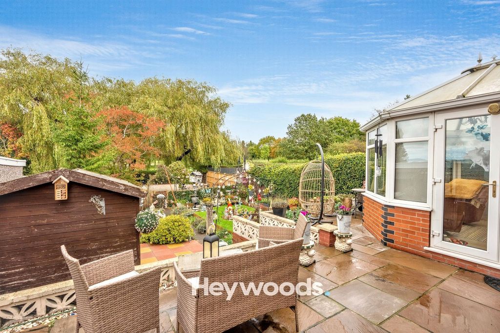 Property photo 3 of 35