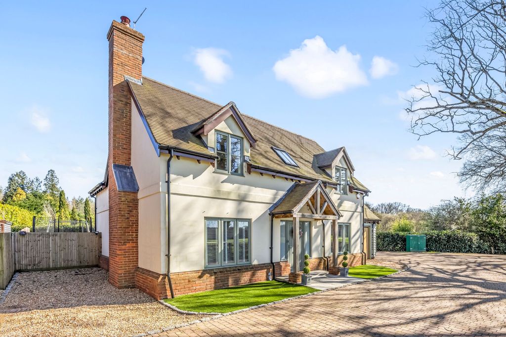 Property photo 1 of 35