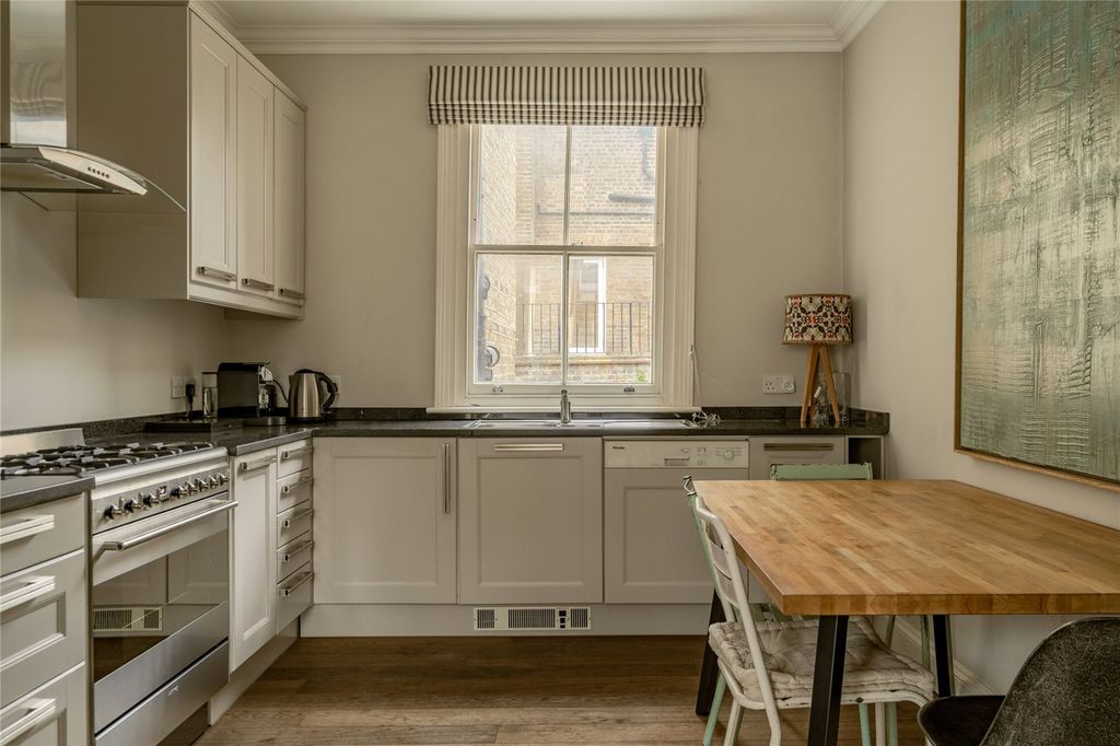 Property photo 2 of 13 Kitchen