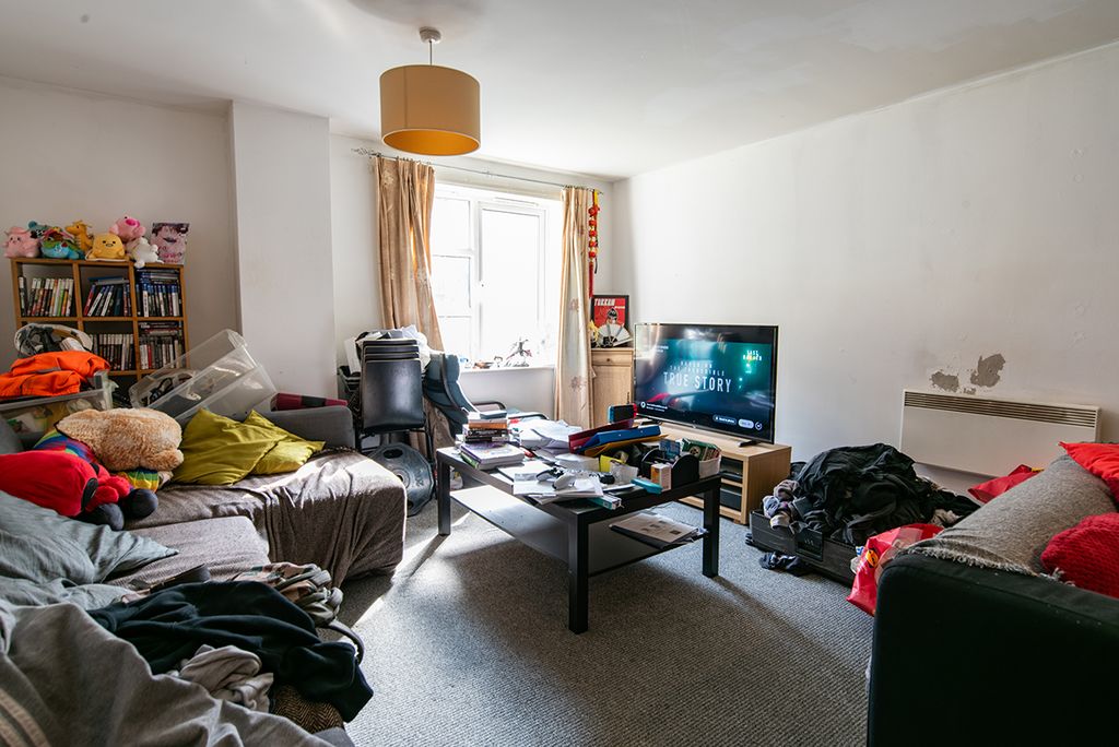 Property photo 3 of 16