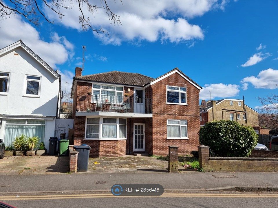 Property photo 2 of 27