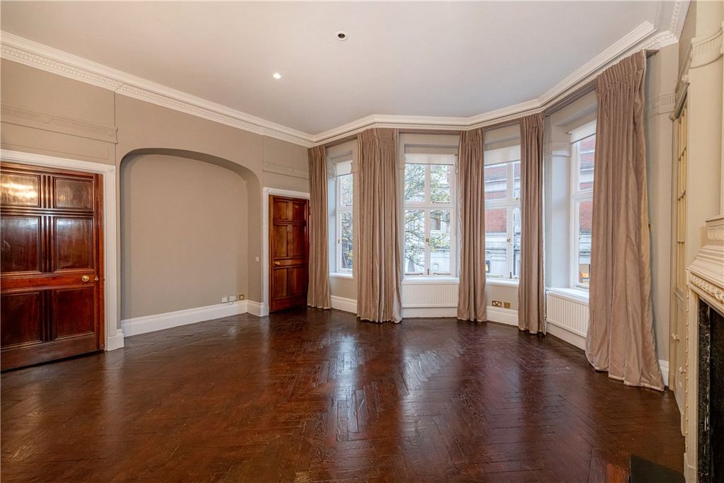 Property photo 3 of 22 Picture No. 25