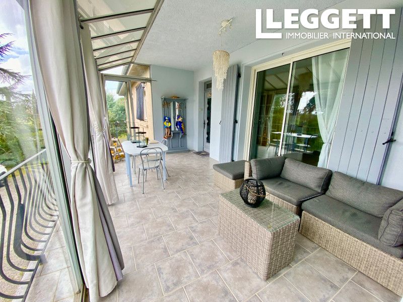 Property photo 2 of 10