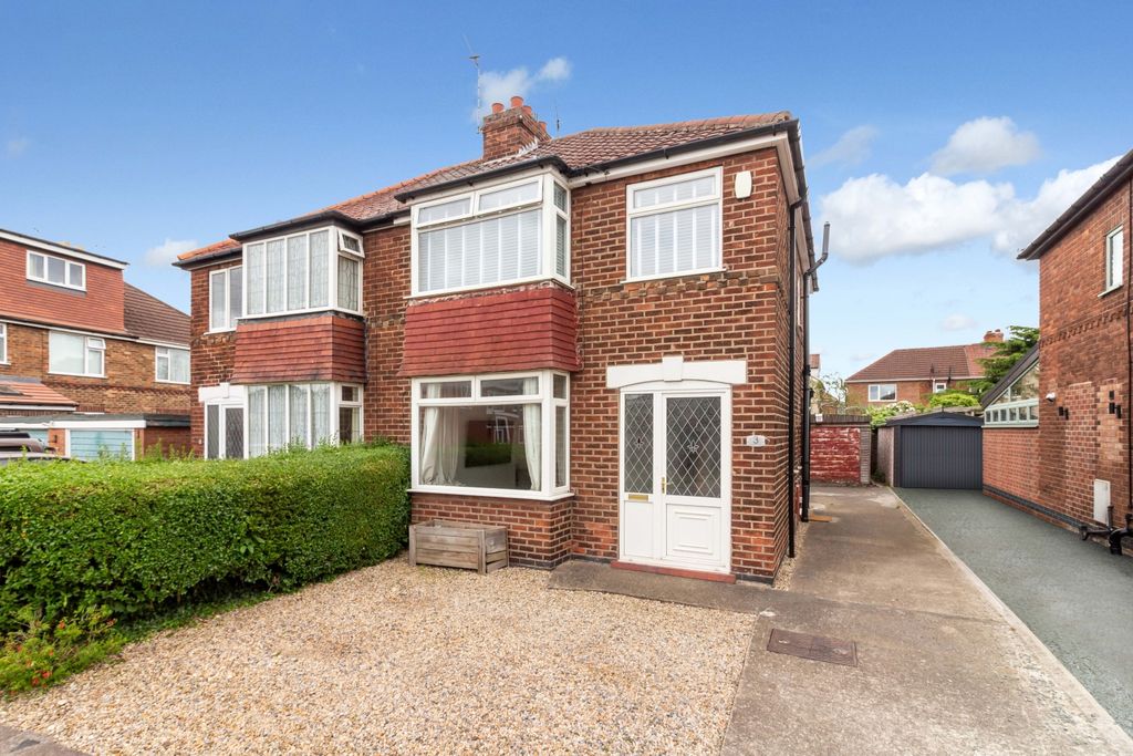 Property photo 1 of 21 Img_4084