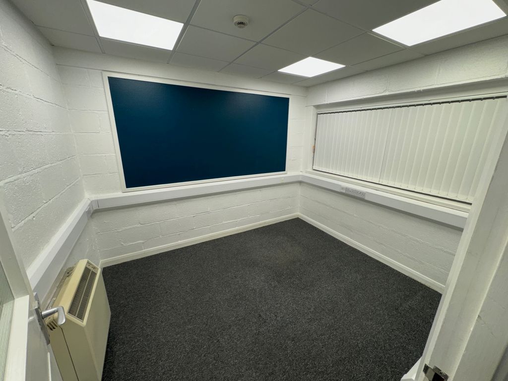 Property photo 3 of 4