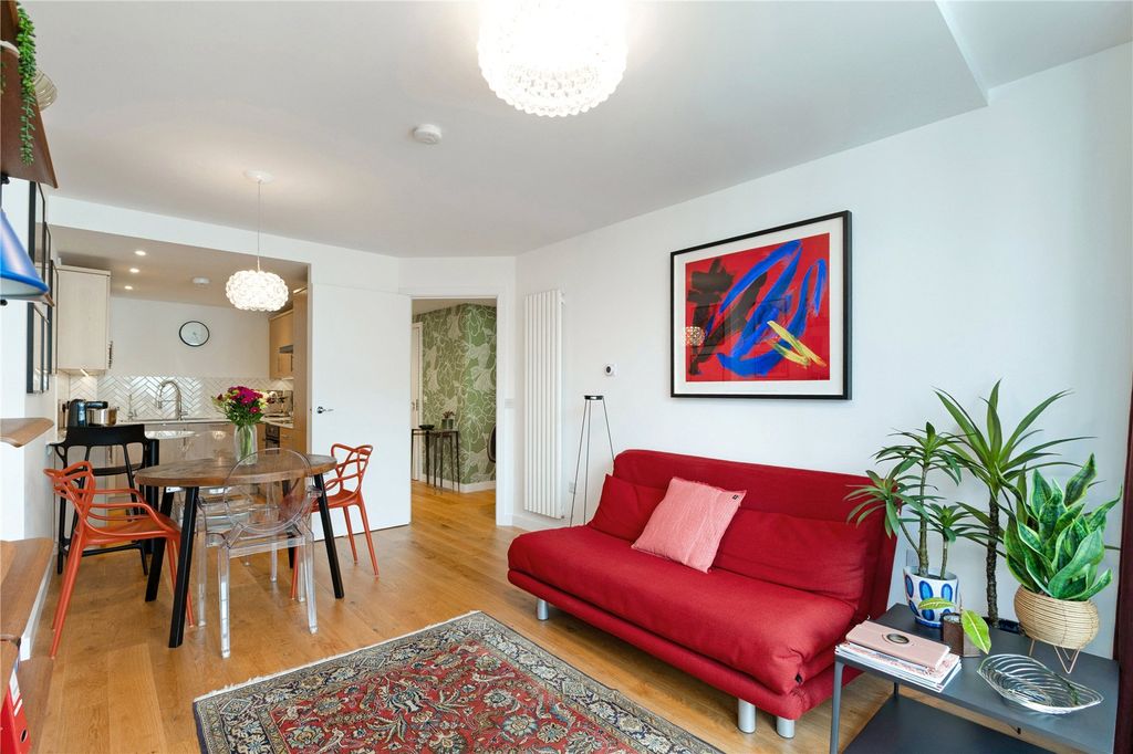 Property photo 1 of 12 Reecption