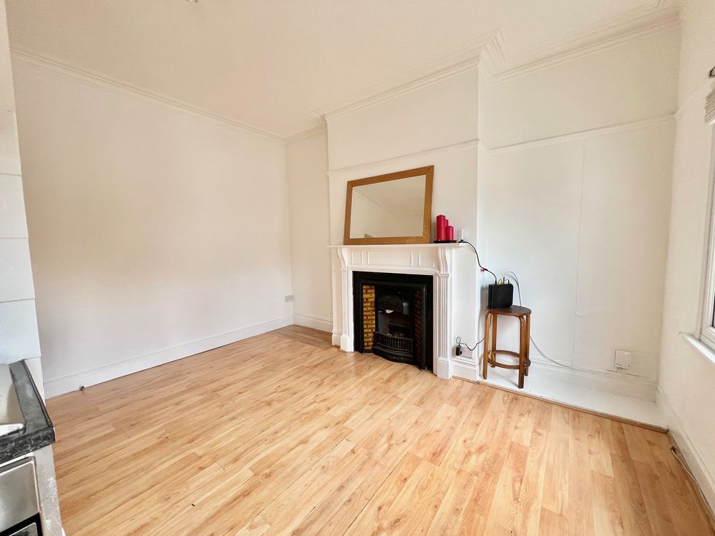 Property photo 2 of 10 Photo 10