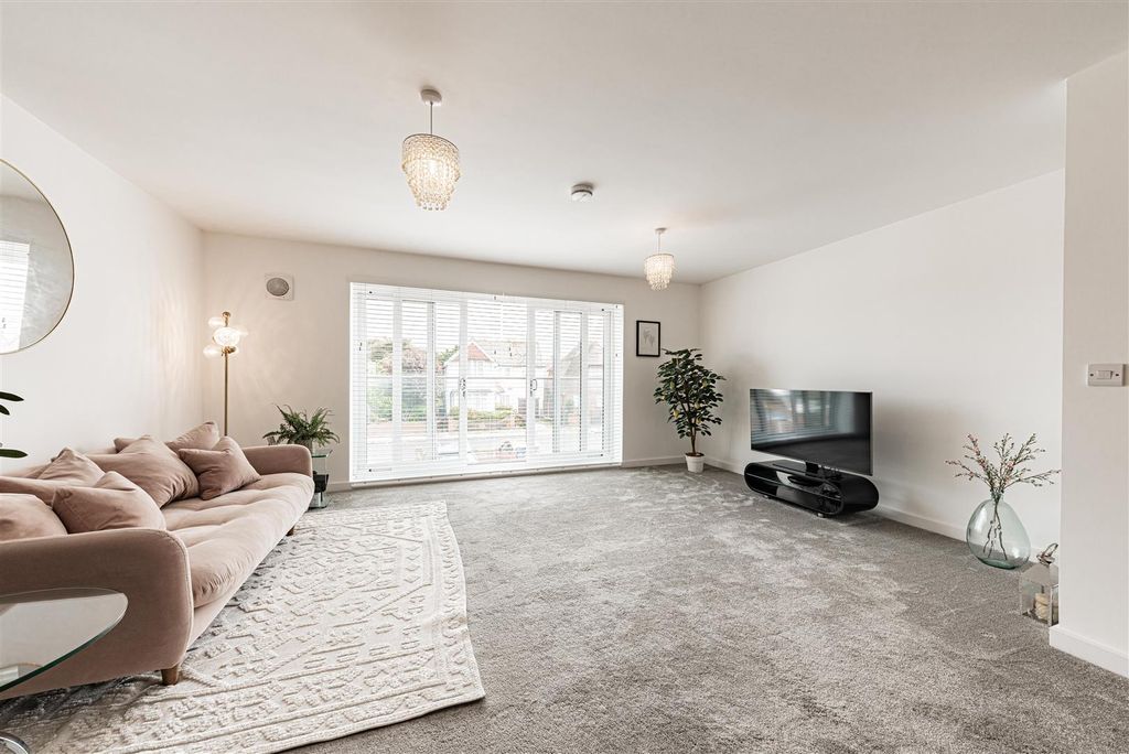 Property photo 2 of 25 L J Imaging-19.Jpg