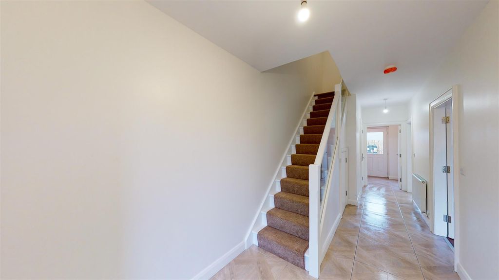Property photo 2 of 13 3-Bedroom-Semi-Detached-At-Carriage-Court-02022023