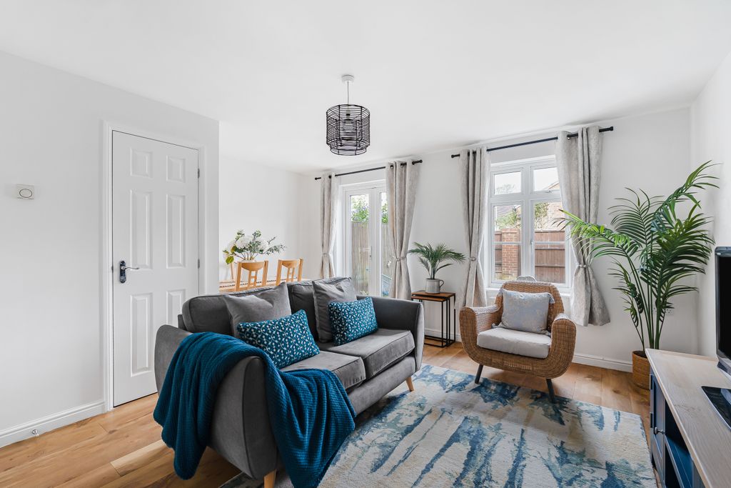 Property photo 2 of 16 13_81826