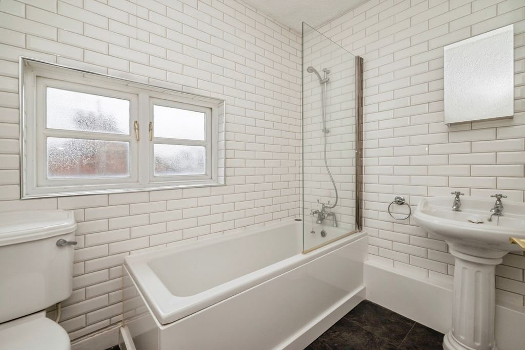 Property photo 3 of 16 Pbox-Img.Jpg