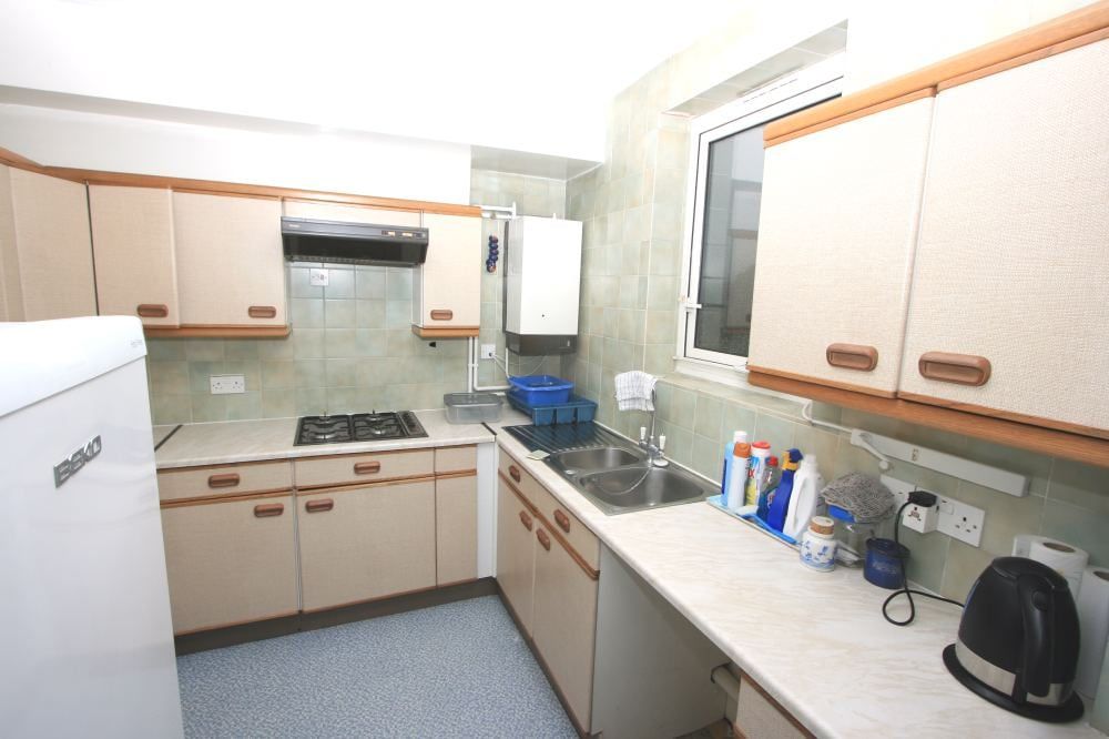 Property photo 2 of 5 Kitchen