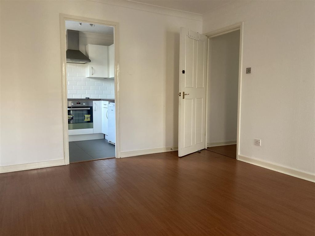 Property photo 2 of 8 Img_0673.Jpg