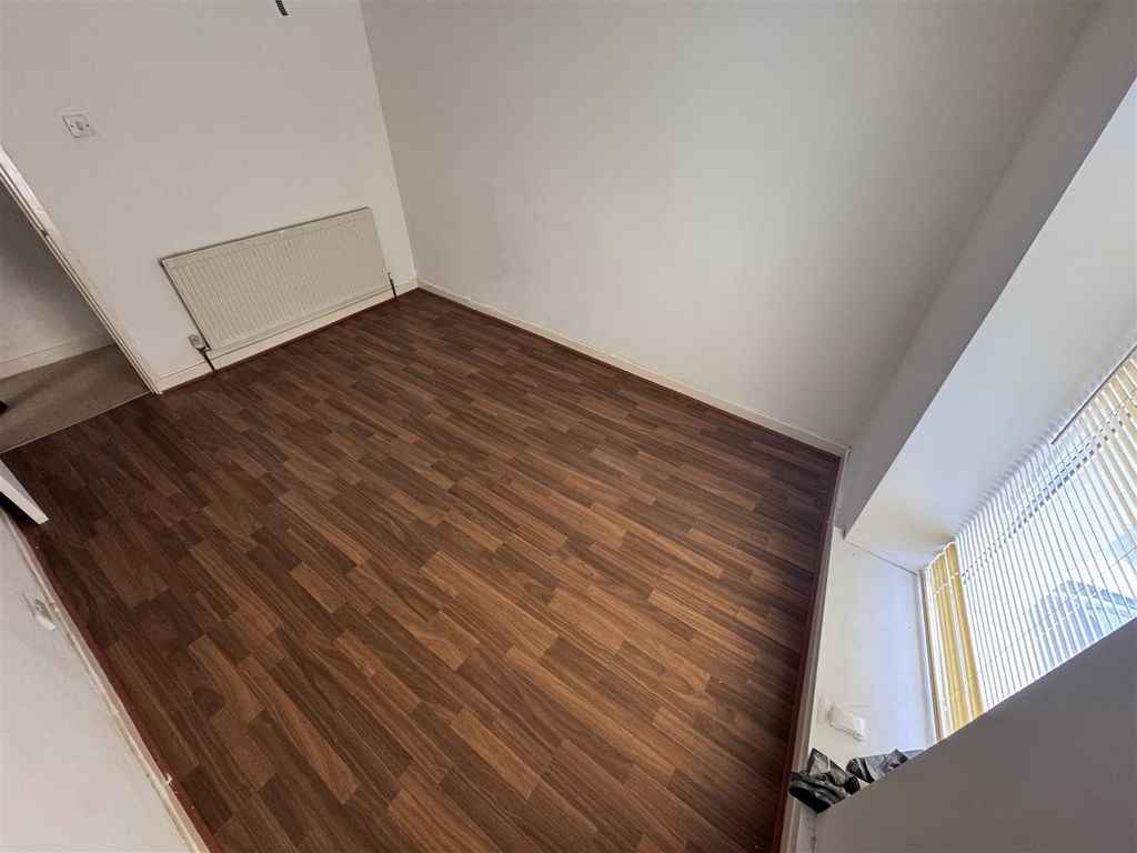 Property photo 3 of 16 Tempimage67Ysrd.Jpg