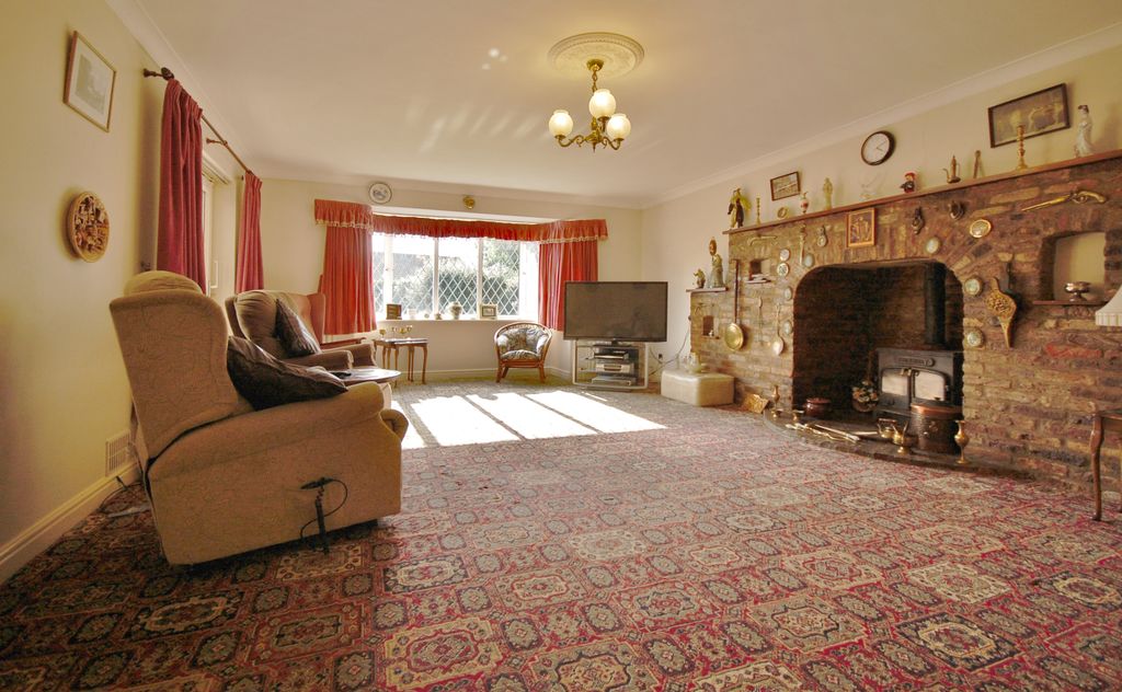 Property photo 3 of 29