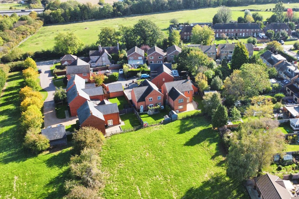 Property photo 2 of 24