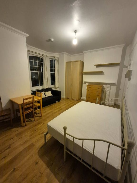 Property photo 1 of 4